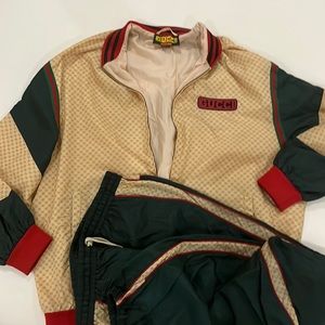 🌺sold 🌺Brand new limited edition mens sport / casual Gucci set